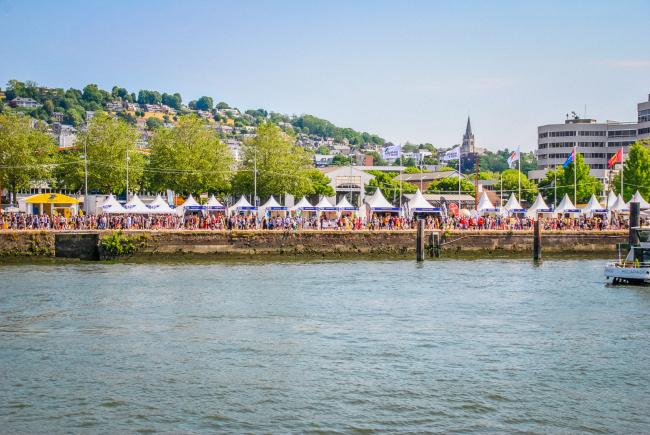 Rouen - Quais de Seine avec une foule de visiteurs