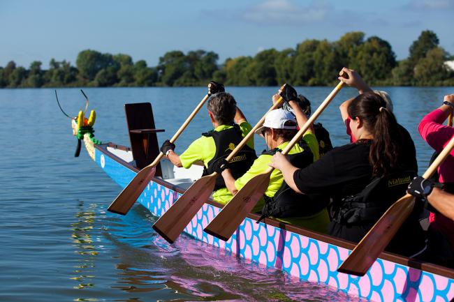 © H. Zangl Belbeuf - Dragon boat