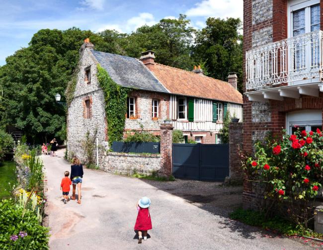 Veules-les-Roses, centre-ville. 